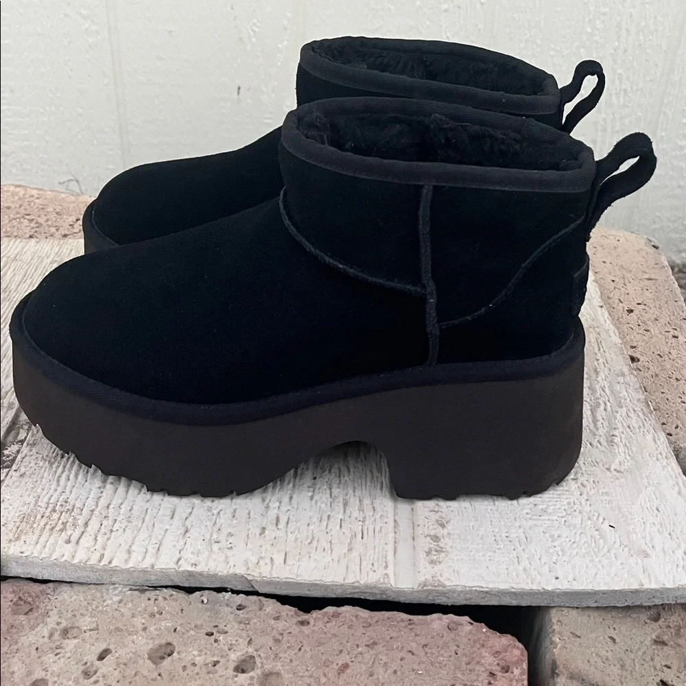 UGG Classic Ultra Mini New Heights Black 9